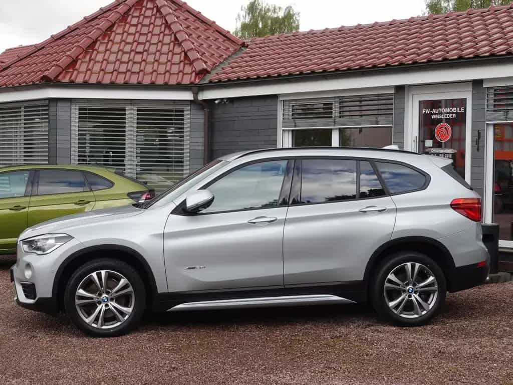 BMW X1 xDrive20i A Sport Line 03/2018-photo-6