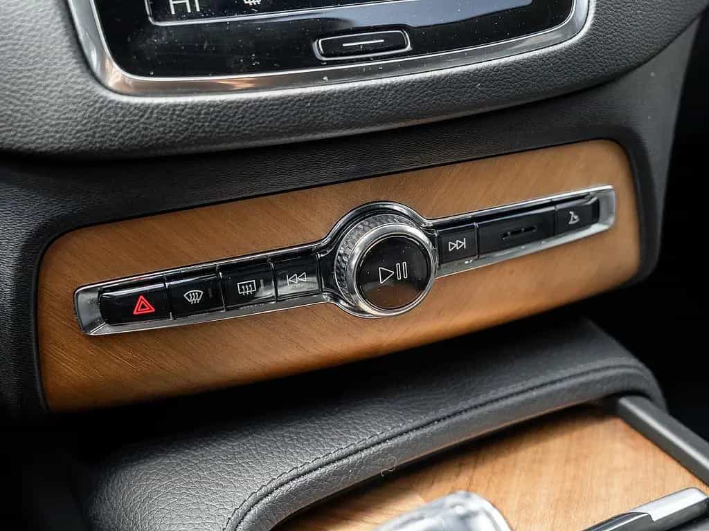 Volvo XC90 B5 AWD Inscription 08/2020-photo-18