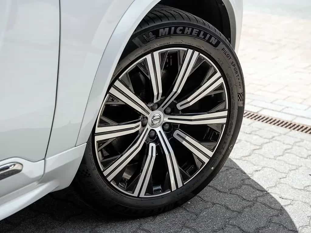 Volvo XC90 B5 AWD Inscription 08/2020-photo-4