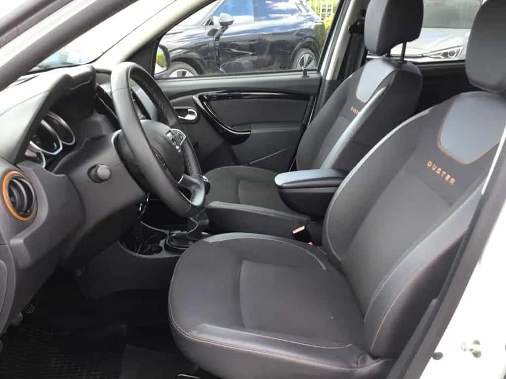 Dacia Duster 1.5 dCi 110 CV S&S 4x2 Serie Specia 06/2017-photo-4