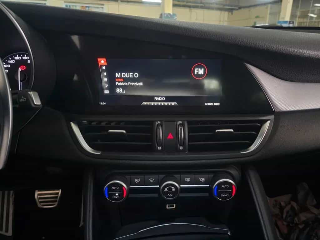 Alfa Romeo Giulia 2.2 Turbodiesel 190 CV AT8 Exe 03/2019-photo-10
