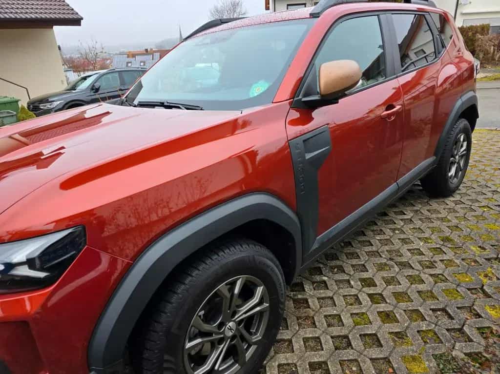 Dacia Duster HYBRID 140 Extreme Extreme 03/2025-photo-1