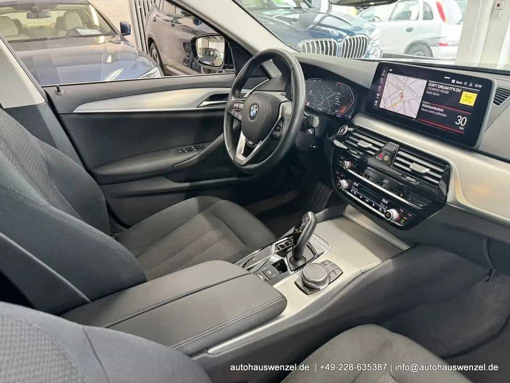 BMW 520 d xDrive Touring PANORAMA AHK KAMERA HIFI 01/2021-photo-14