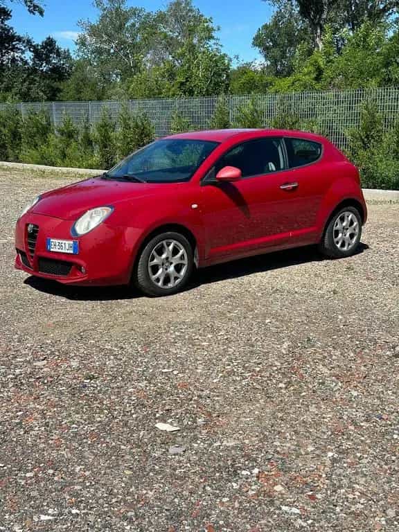 Alfa Romeo MiTo 1.6 JTDm-2 S&S Distinctive Sport 02/2011-photo-2
