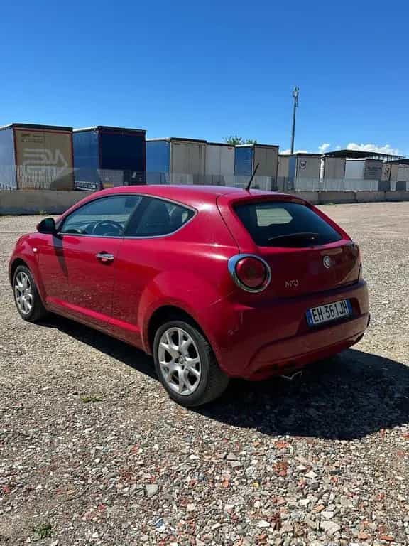 Alfa Romeo MiTo 1.6 JTDm-2 S&S Distinctive Sport 02/2011-photo-4