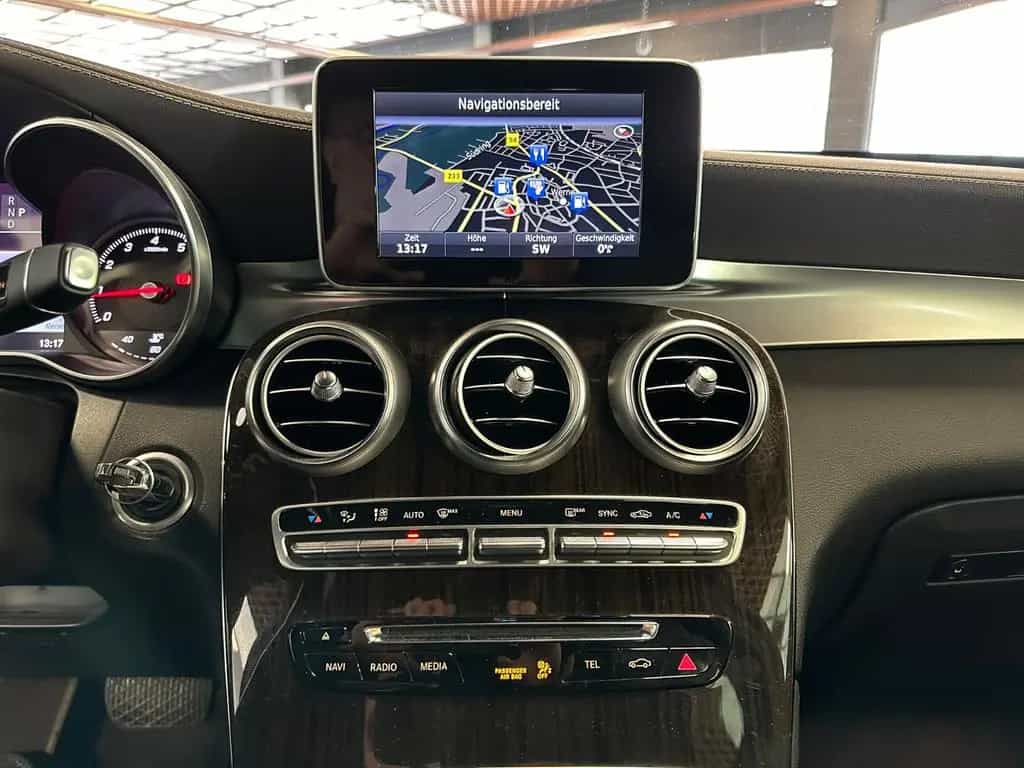 Mercedes-Benz GLC 250 4Matic AMG Line, Kamera, Navi., LED 03/2016-photo-7
