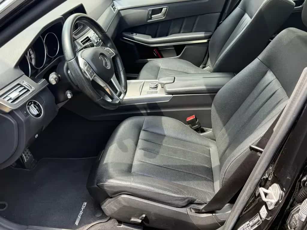 Mercedes-Benz E 400 Limousine Amg *Pano*360*Sitzbelüftung* 12/2015-photo-17