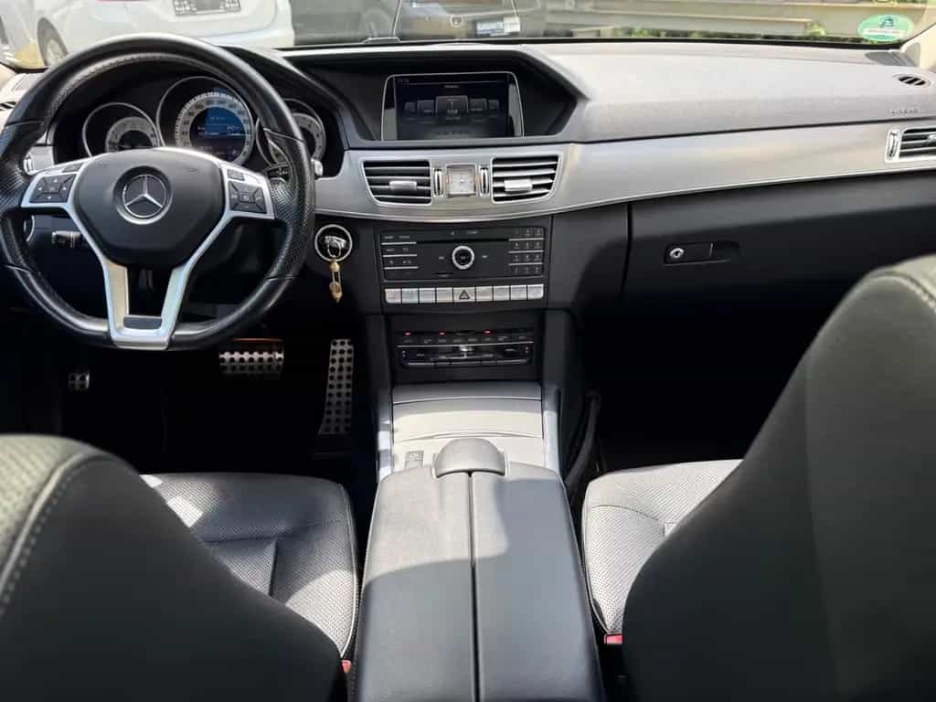 Mercedes-Benz E 400 Limousine Amg *Pano*360*Sitzbelüftung* 12/2015-photo-18