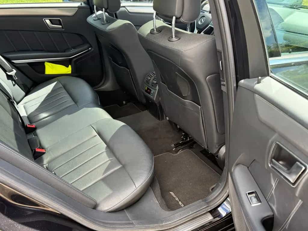 Mercedes-Benz E 400 Limousine Amg *Pano*360*Sitzbelüftung* 12/2015-photo-24