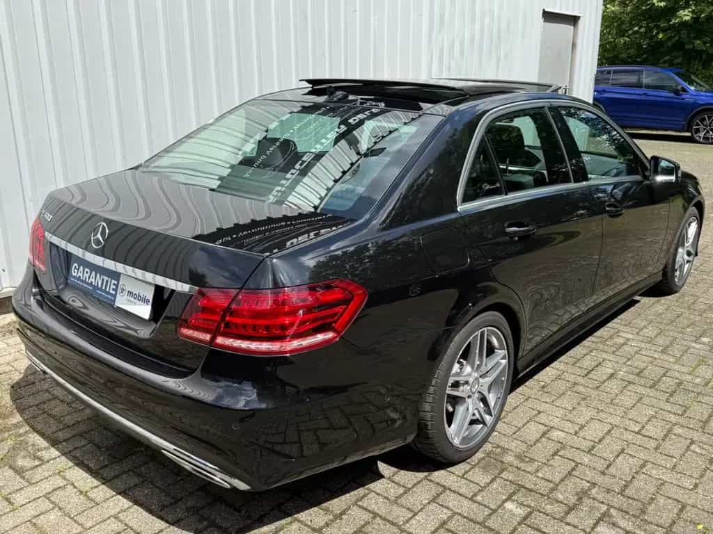 Mercedes-Benz E 400 Limousine Amg *Pano*360*Sitzbelüftung* 12/2015-photo-6