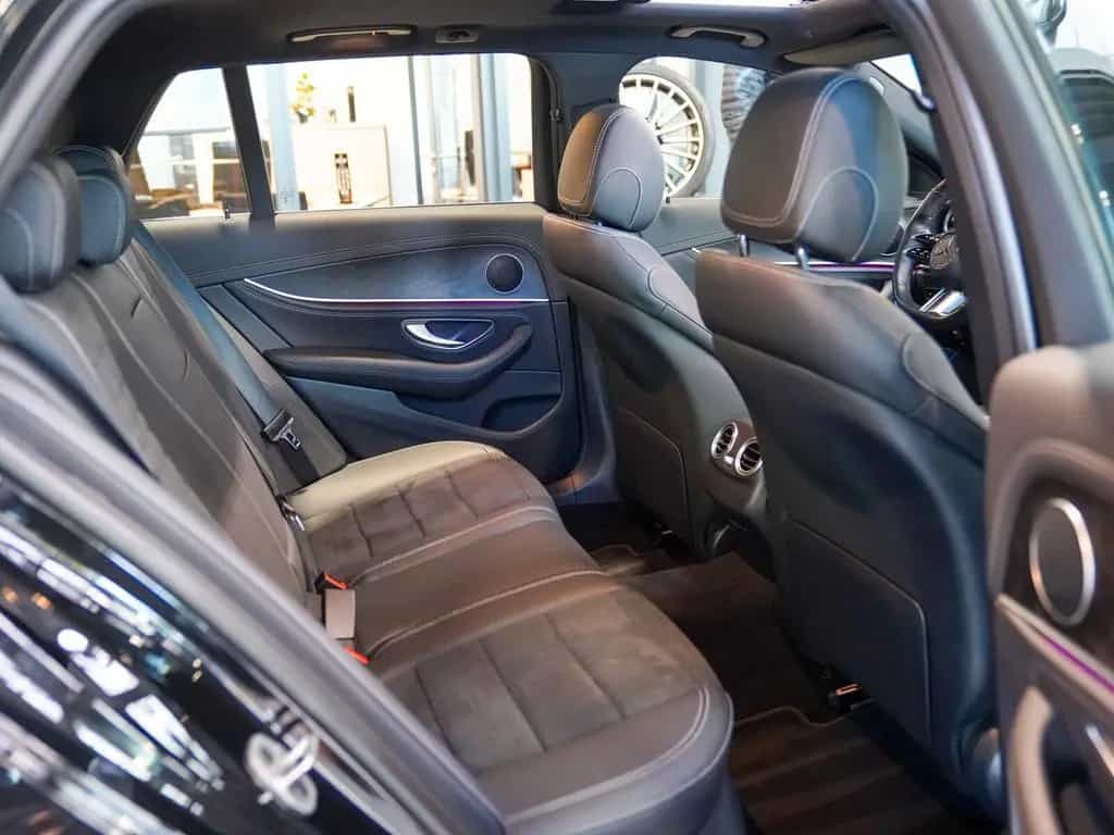 Mercedes-Benz E-Class d T AMG Line Schiebedach AHK Kamera Totwin 11/2021-photo-13