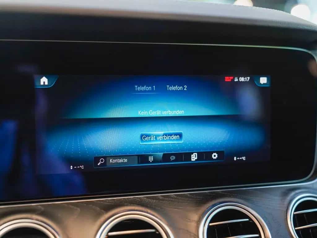 Mercedes-Benz E-Class d T AMG Line Schiebedach AHK Kamera Totwin 11/2021-photo-22
