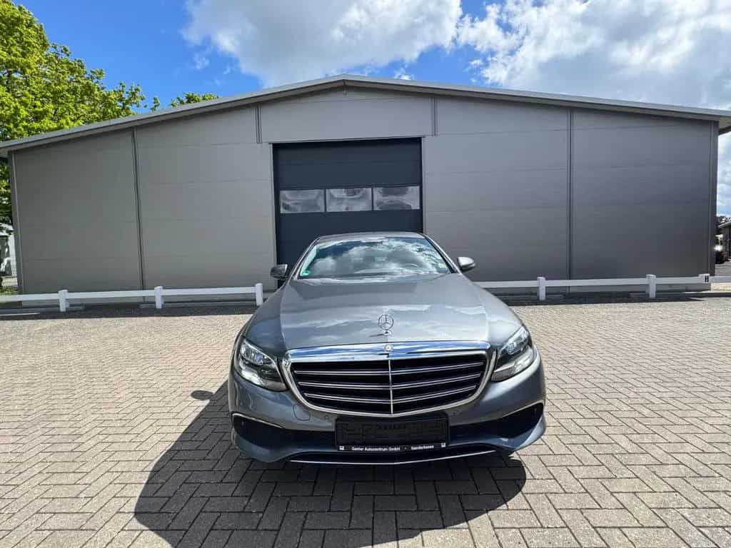 Mercedes-Benz E 200 E Limousine 2.0 CGI 360KAERA+NAVI+SHZ 07/2016-photo-2