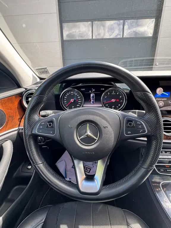 Mercedes-Benz E 200 E Limousine 2.0 CGI 360KAERA+NAVI+SHZ 07/2016-photo-22