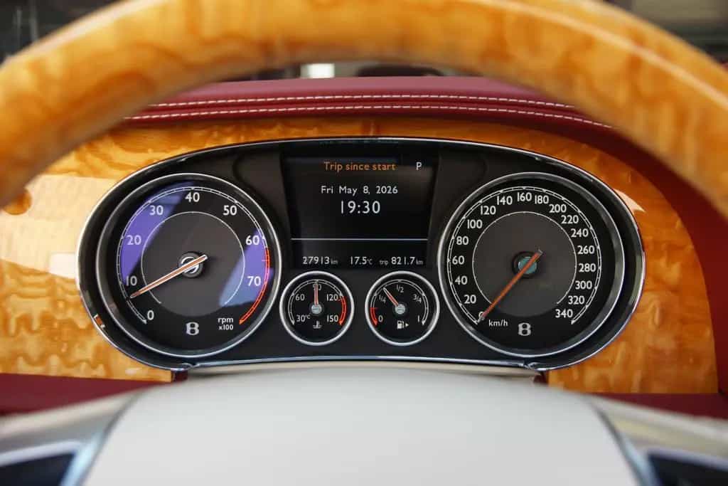 Bentley Flying Spur 6.0 W12 | Pano | Massage 12/2013-photo-12