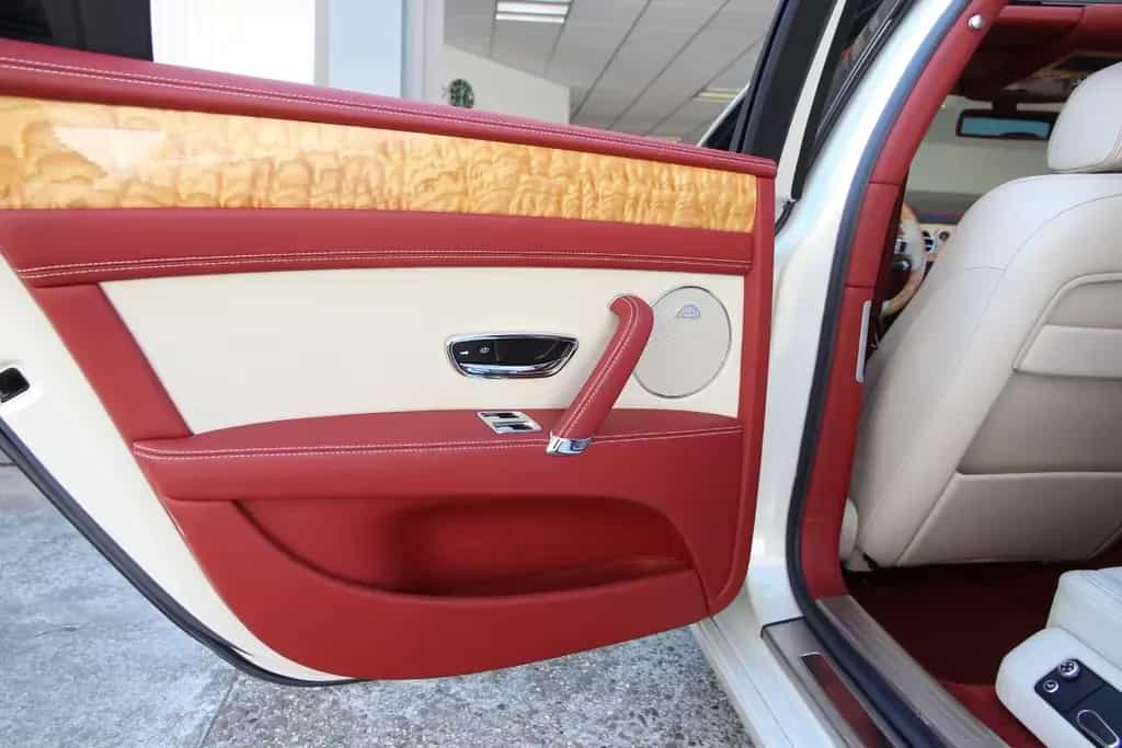 Bentley Flying Spur 6.0 W12 | Pano | Massage 12/2013-photo-14