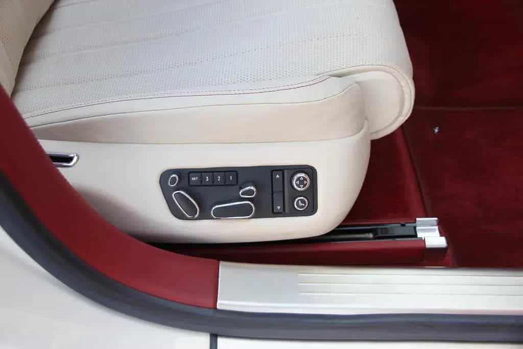 Bentley Flying Spur 6.0 W12 | Pano | Massage 12/2013-photo-22