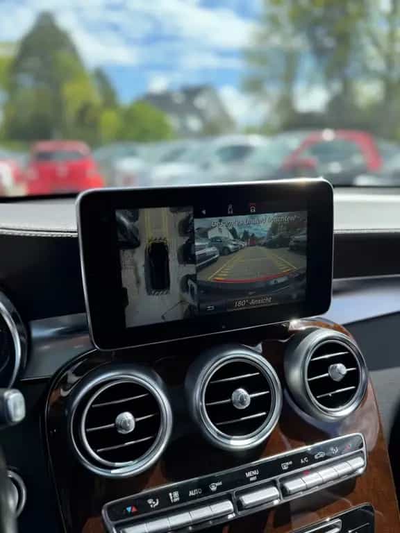 Mercedes-Benz GLC 300 GLC300 4MATIC*AMG-LINE*PANO*DISTRO*360KAMERA*ILS 05/2018-photo-2