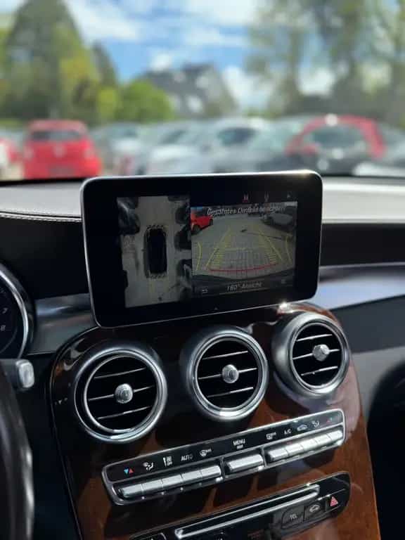 Mercedes-Benz GLC 300 GLC300 4MATIC*AMG-LINE*PANO*DISTRO*360KAMERA*ILS 05/2018-photo-3