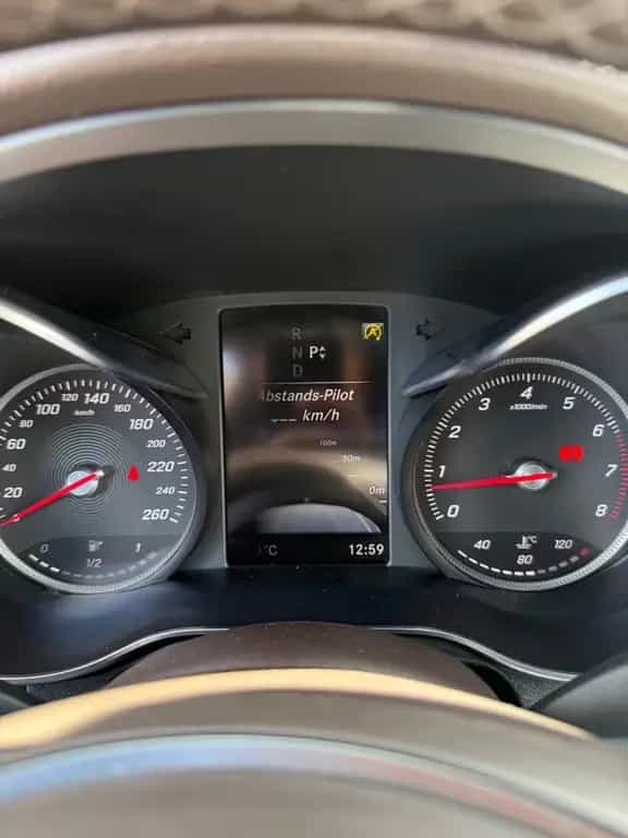 Mercedes-Benz GLC 300 GLC300 4MATIC*AMG-LINE*PANO*DISTRO*360KAMERA*ILS 05/2018-photo-4
