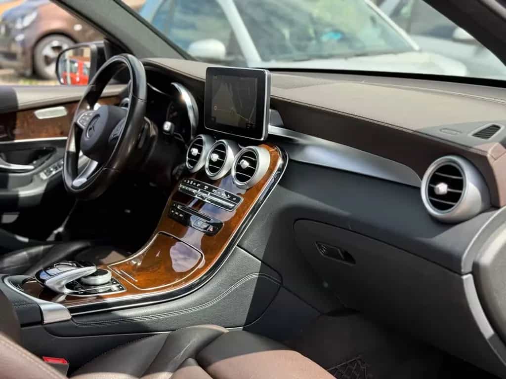 Mercedes-Benz GLC 300 GLC300 4MATIC*AMG-LINE*PANO*DISTRO*360KAMERA*ILS 05/2018-photo-6