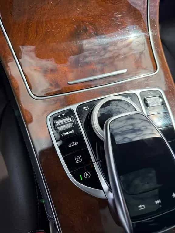 Mercedes-Benz GLC 300 GLC300 4MATIC*AMG-LINE*PANO*DISTRO*360KAMERA*ILS 05/2018-photo-8