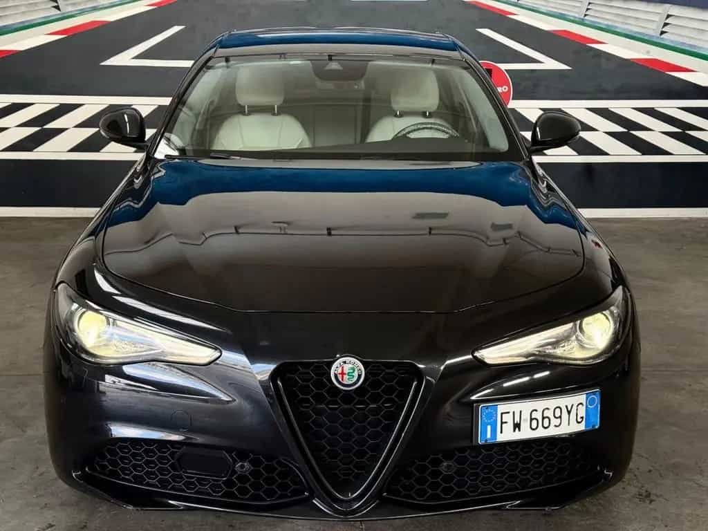 Alfa Romeo Giulia 2.2 Turbodiesel 160 CV AT8 Sup 04/2019-photo-1