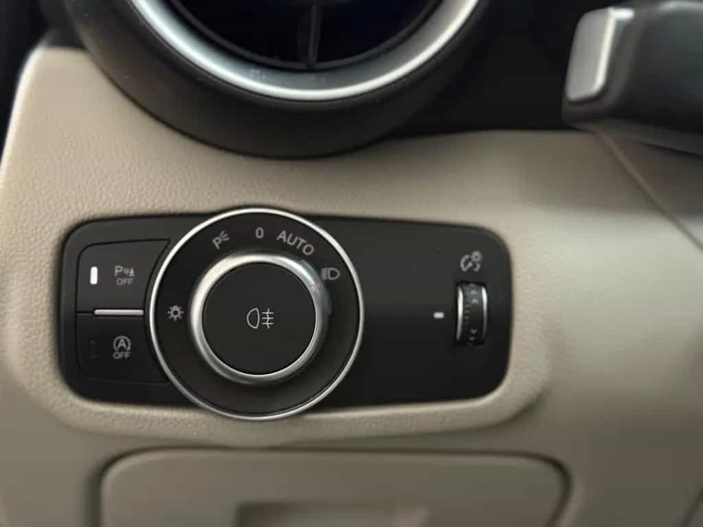 Alfa Romeo Giulia 2.2 Turbodiesel 160 CV AT8 Sup 04/2019-photo-12
