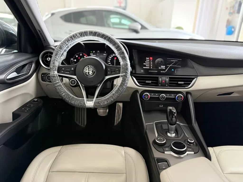 Alfa Romeo Giulia 2.2 Turbodiesel 160 CV AT8 Sup 04/2019-photo-7