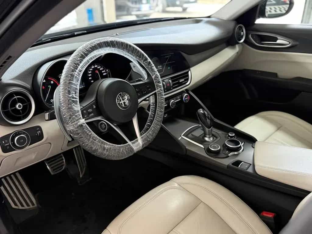 Alfa Romeo Giulia 2.2 Turbodiesel 160 CV AT8 Sup 04/2019-photo-9