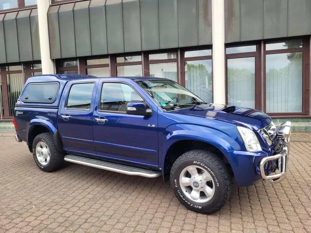 Isuzu D-Max D-Max 4x4 3.0 Double Cab Autm. Custom HARD 03/2008-photo-3