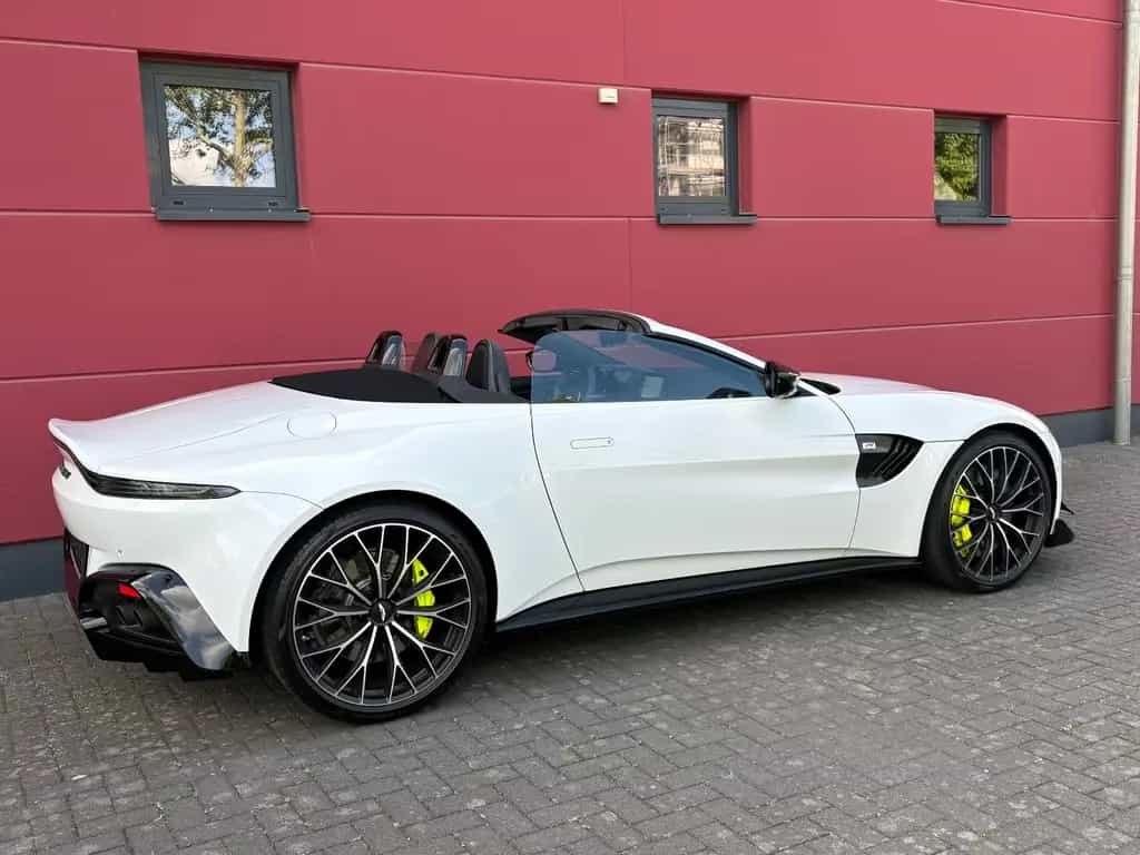 Aston Martin V8 Vantage ROADSTER F1-EDITION CARBON NAVI 1HAND 02/2023-photo-8