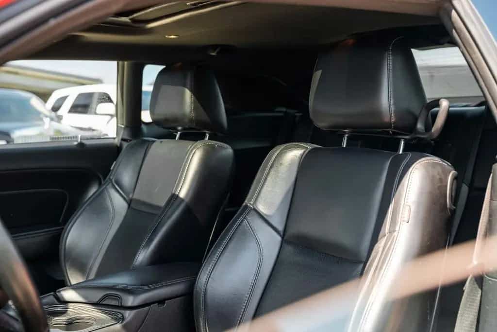 Dodge Challenger 3,6 V6 Gt LEDER KAMERA ACC TOP 03/2018-photo-25
