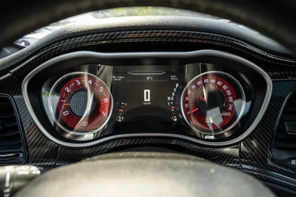 Dodge Challenger 3,6 V6 Gt LEDER KAMERA ACC TOP 03/2018-photo-31