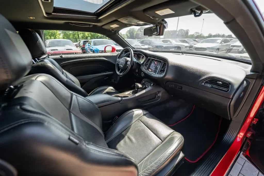Dodge Challenger 3,6 V6 Gt LEDER KAMERA ACC TOP 03/2018-photo-45