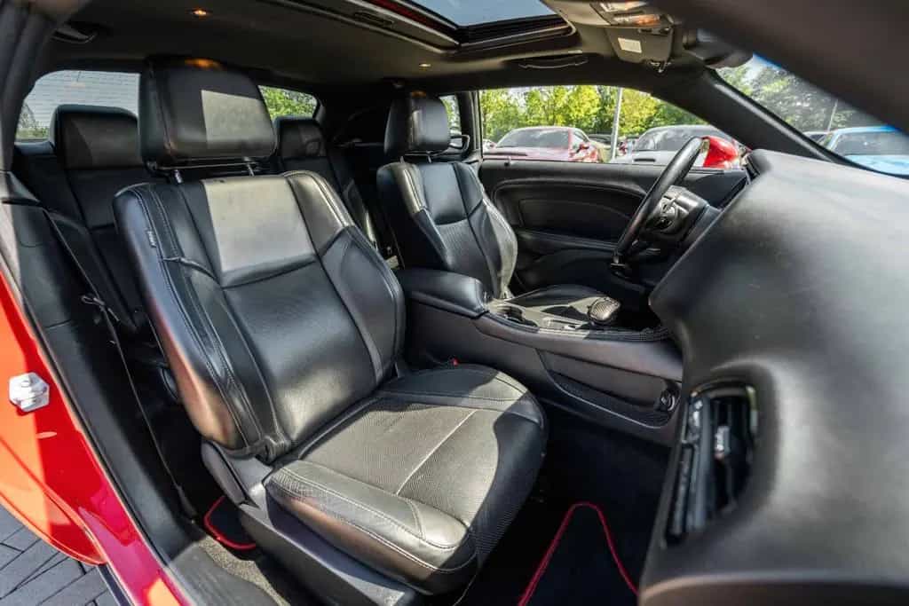 Dodge Challenger 3,6 V6 Gt LEDER KAMERA ACC TOP 03/2018-photo-46