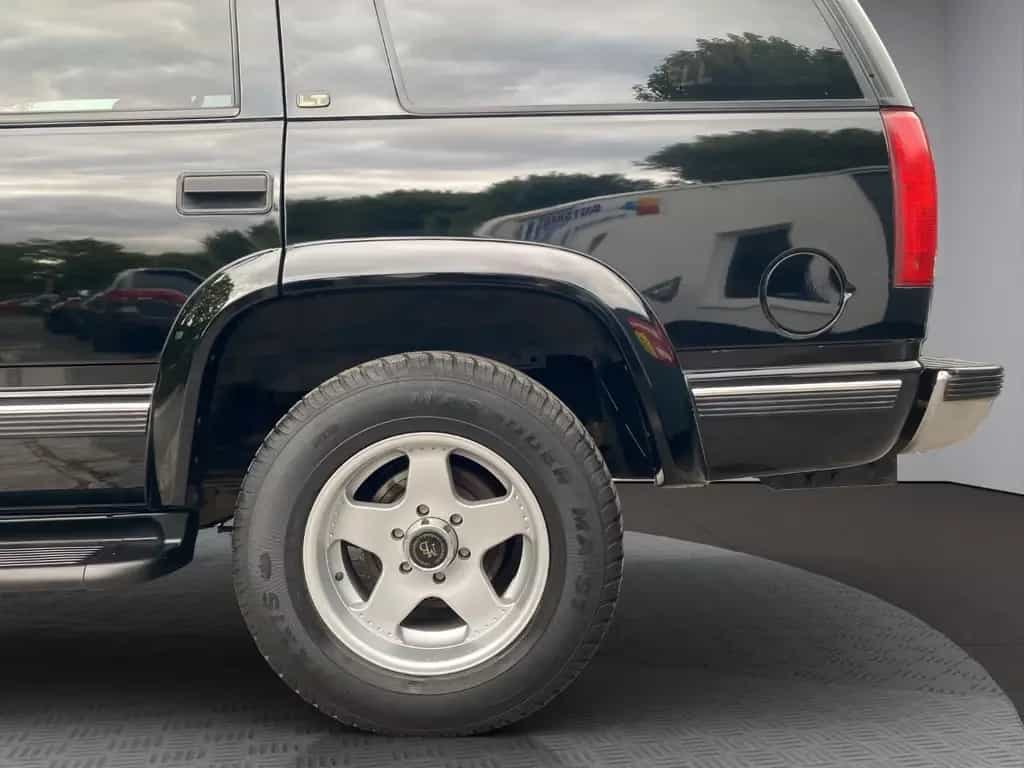 Chevrolet Tahoe 5.7 Limited *Leder*Klima*AHK*SH* 03/2000-photo-39