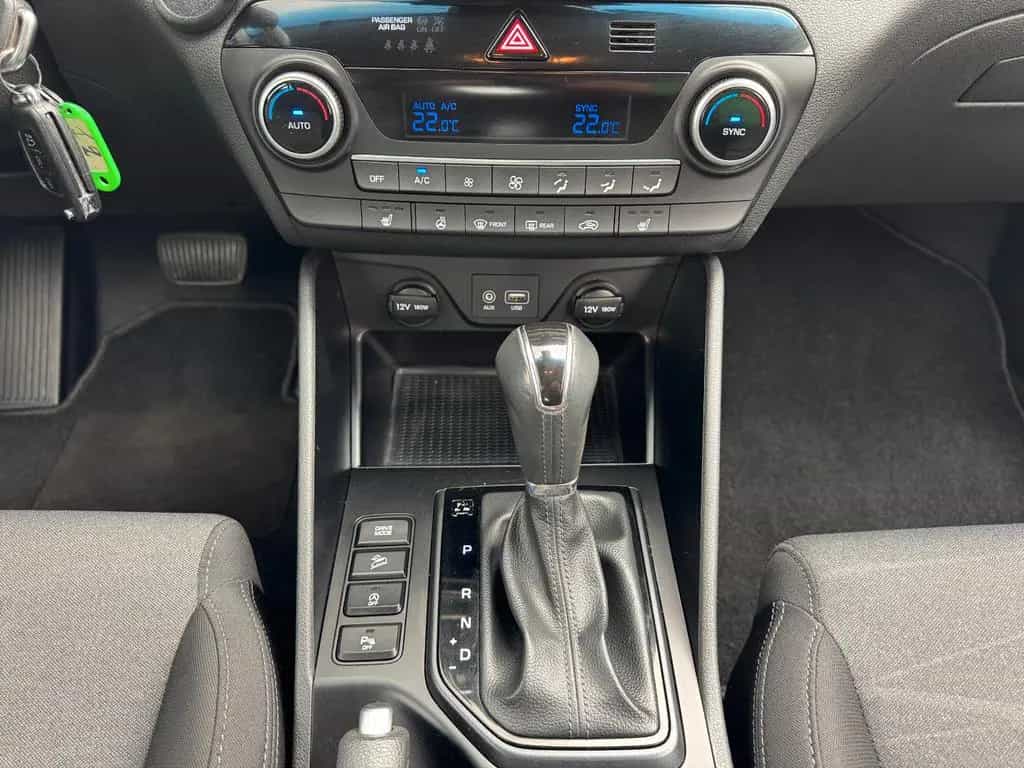 Hyundai TUCSON Premium 4WD 1-Hand Scheckheft Kamera 05/2019-photo-16