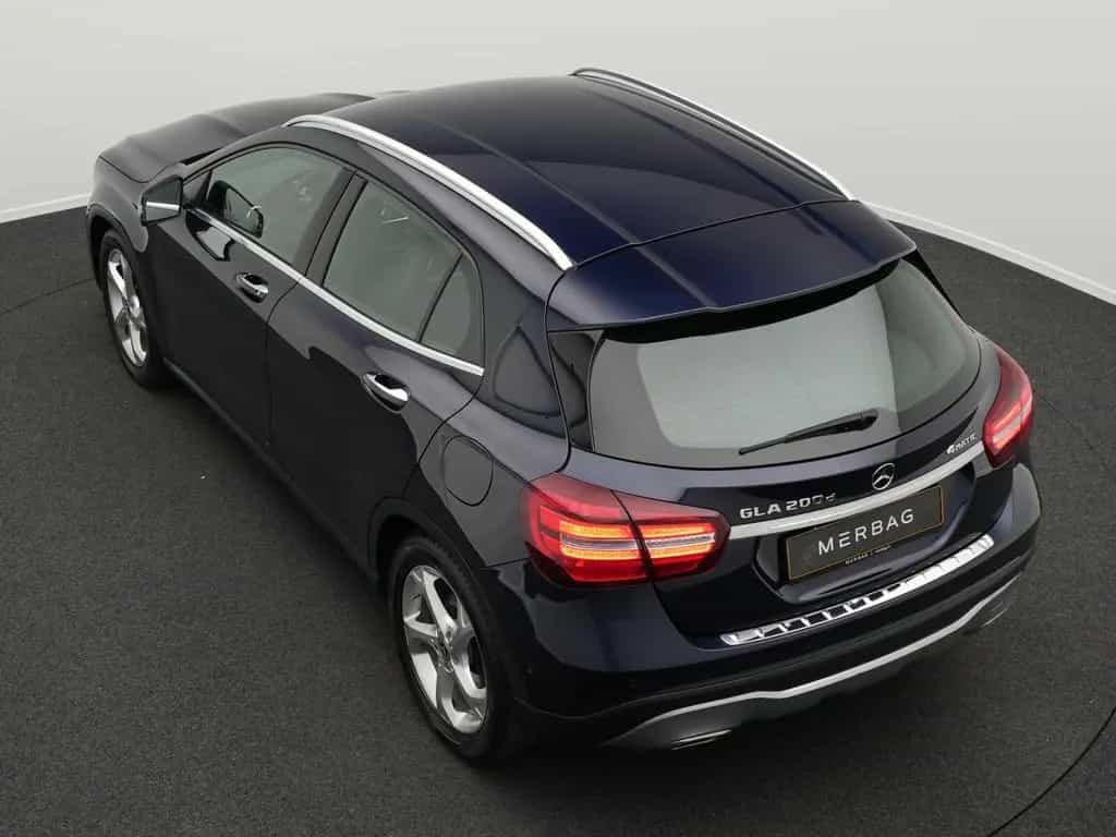 Mercedes-Benz GLA 200 d 4MATIC 10/2018-photo-10