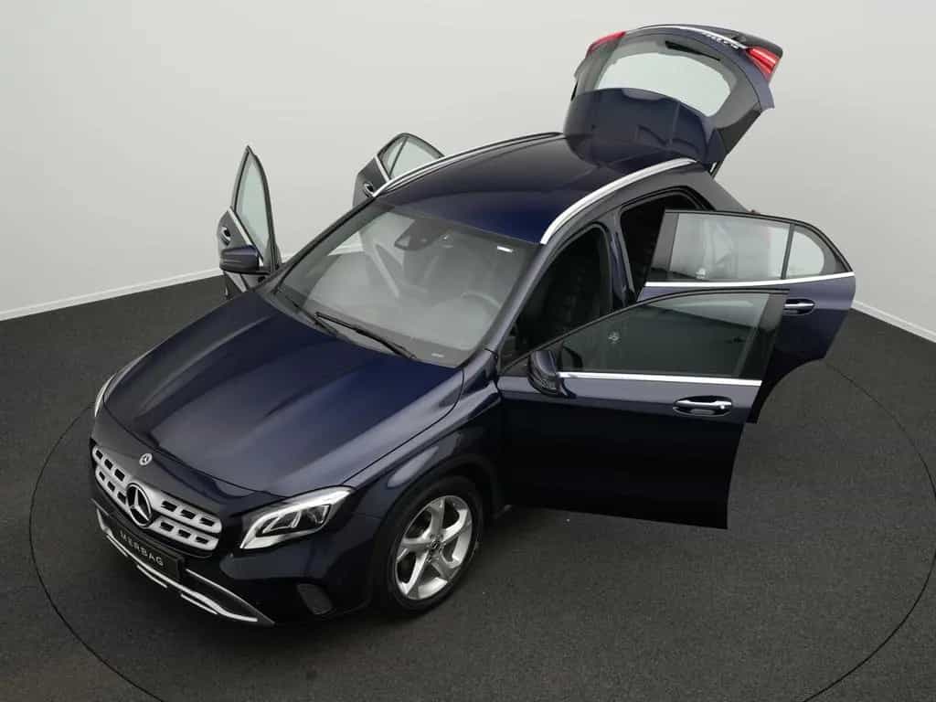 Mercedes-Benz GLA 200 d 4MATIC 10/2018-photo-11