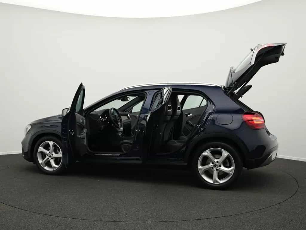 Mercedes-Benz GLA 200 d 4MATIC 10/2018-photo-13