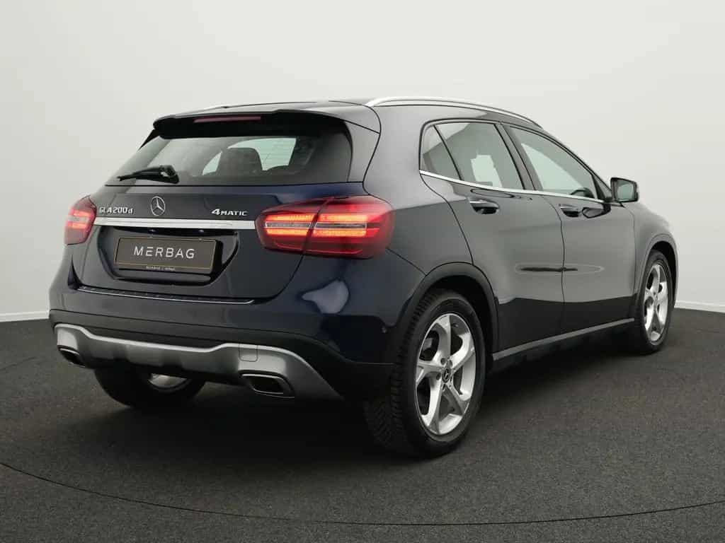 Mercedes-Benz GLA 200 d 4MATIC 10/2018-photo-2