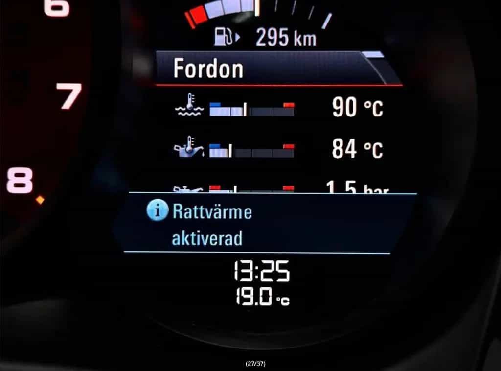 Porsche Macan GTS STNADHEIZUNG*PANO* 01/2017-photo-21