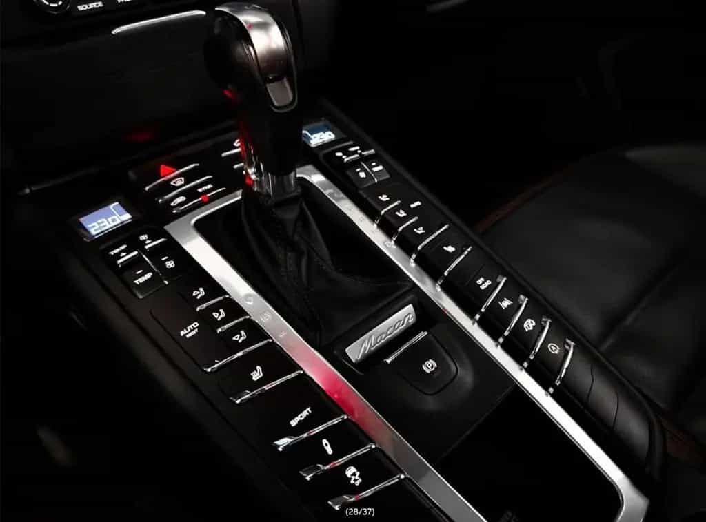 Porsche Macan GTS STNADHEIZUNG*PANO* 01/2017-photo-22