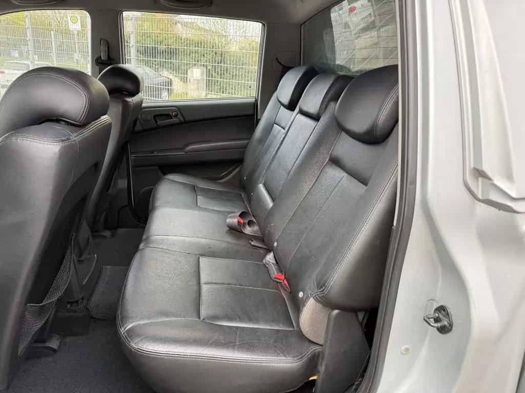 Ssangyong Actyon Sports 200 Xdi 4x4 AHK Kamera Leder Klima 10/2010-photo-18