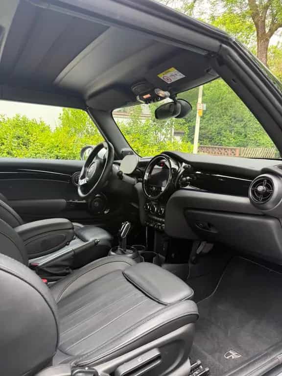 MINI Cooper Cabrio MINI Yours Trim Steptronic MIN... 06/2021-photo-5