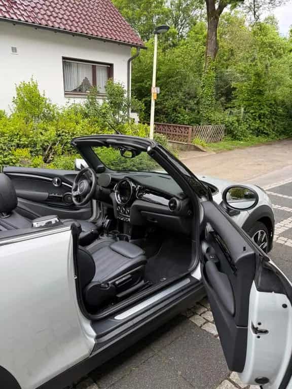 MINI Cooper Cabrio MINI Yours Trim Steptronic MIN... 06/2021-photo-6