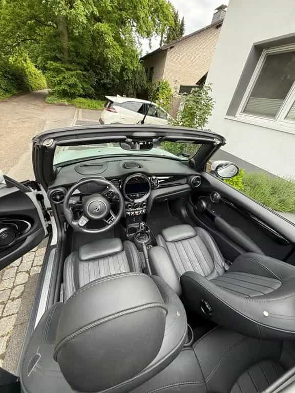 MINI Cooper Cabrio MINI Yours Trim Steptronic MIN... 06/2021-photo-7