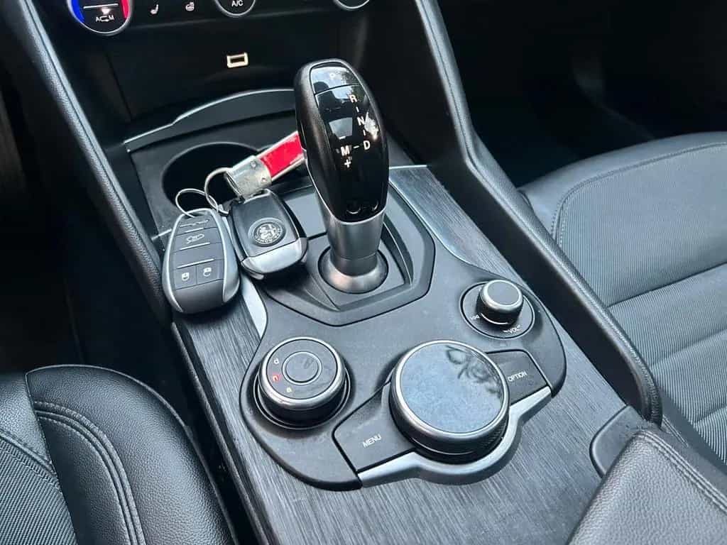 Alfa Romeo Giulia 2.2 TD 190CV AT8 - 2019 09/2019-photo-11