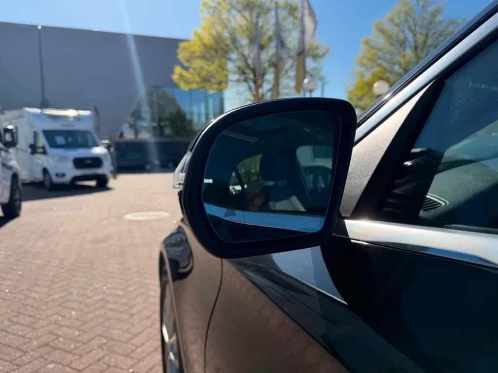 Mercedes-Benz C 200 Lim AVANTG ILS LED NAV TOTW SCHIEBD KAMERA 07/2019-photo-14